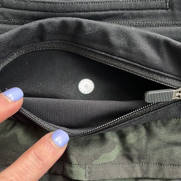 Lululemon speed up size 6 - Picture 2 of 5